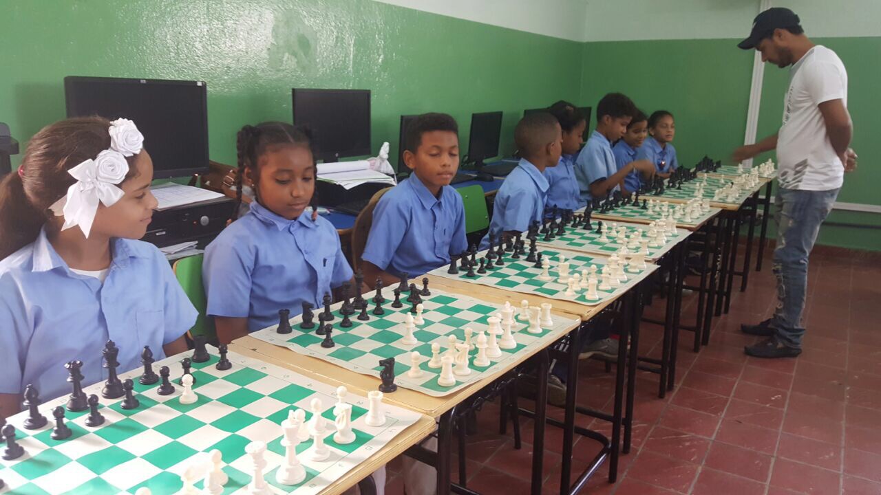 Simultánea Escuela Básica Sánchez Ramírez, Cotuí - Noviembre 17, 2017