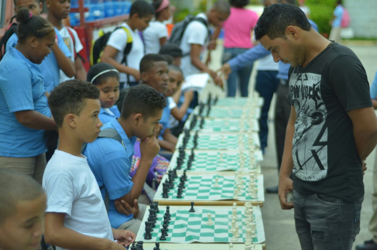 Simultánea de Ajedrez Liceo Juan Bosch, Cotuí - Agosto 6, 2017